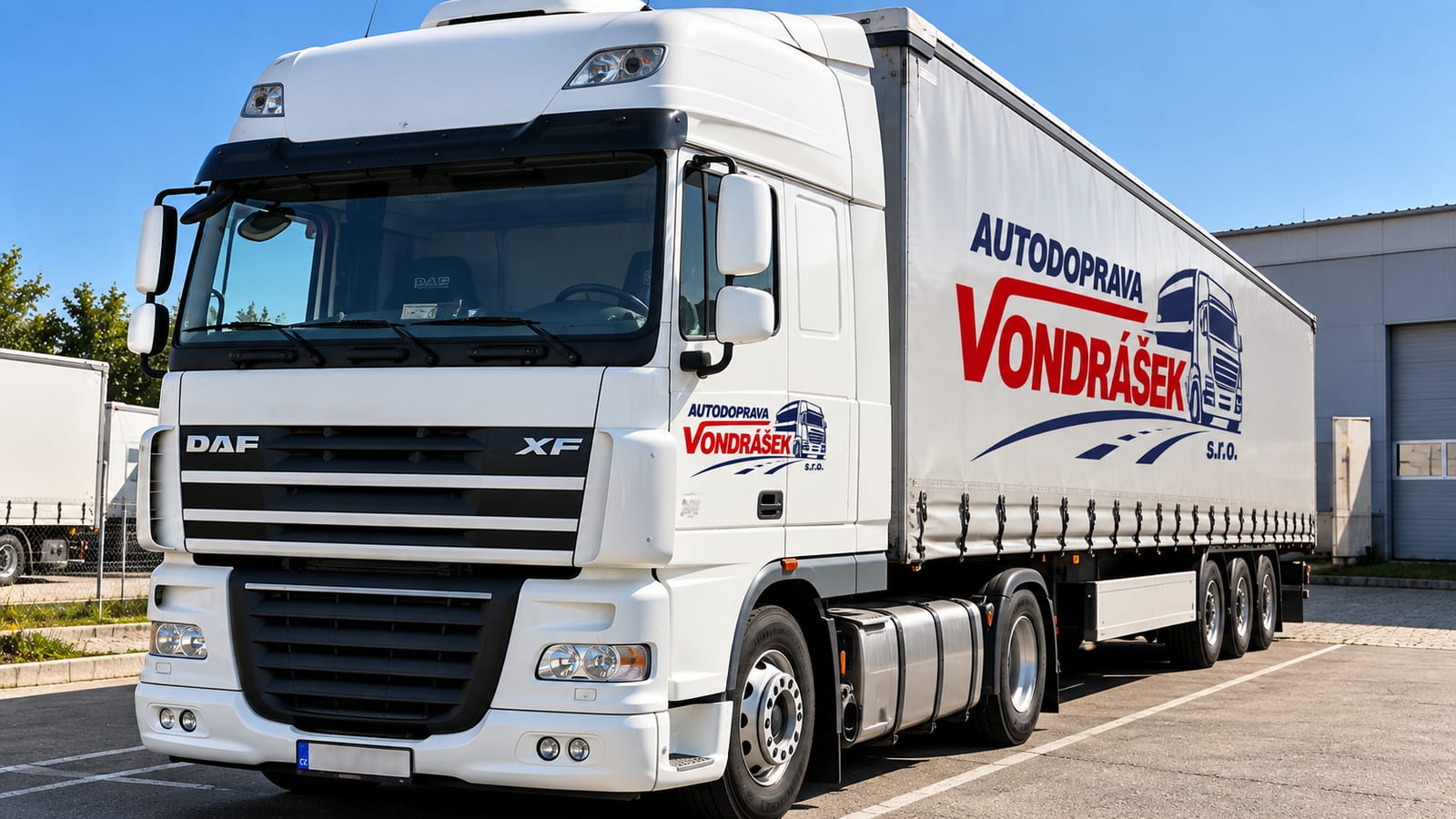 Kamion DAF XF s návěsem Autodoprava Vondrášek, s.r.o.